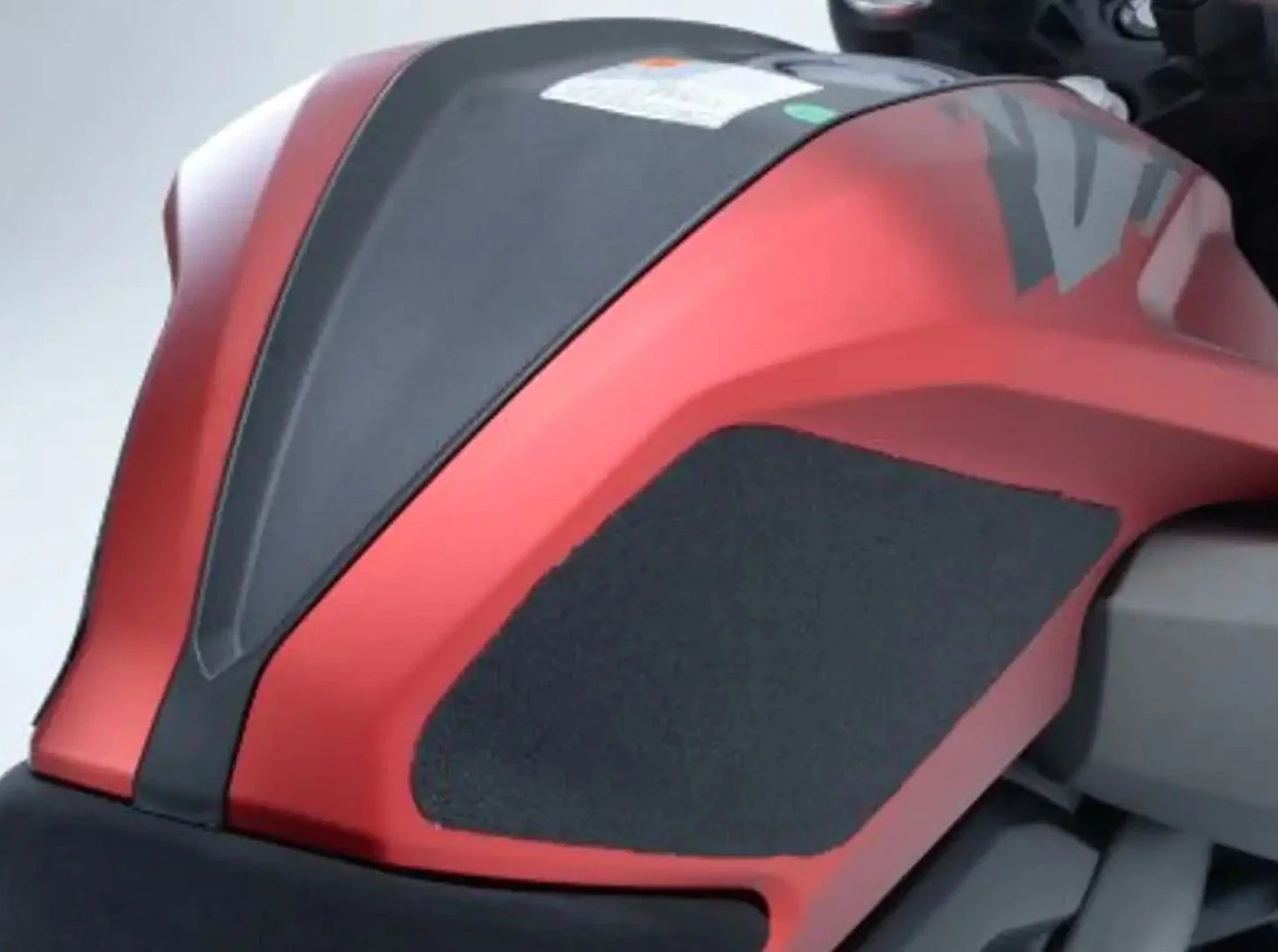 EZRG917 - R&G RACING Yamaha MT-125 (14/19) Fuel Tank Traction Grips