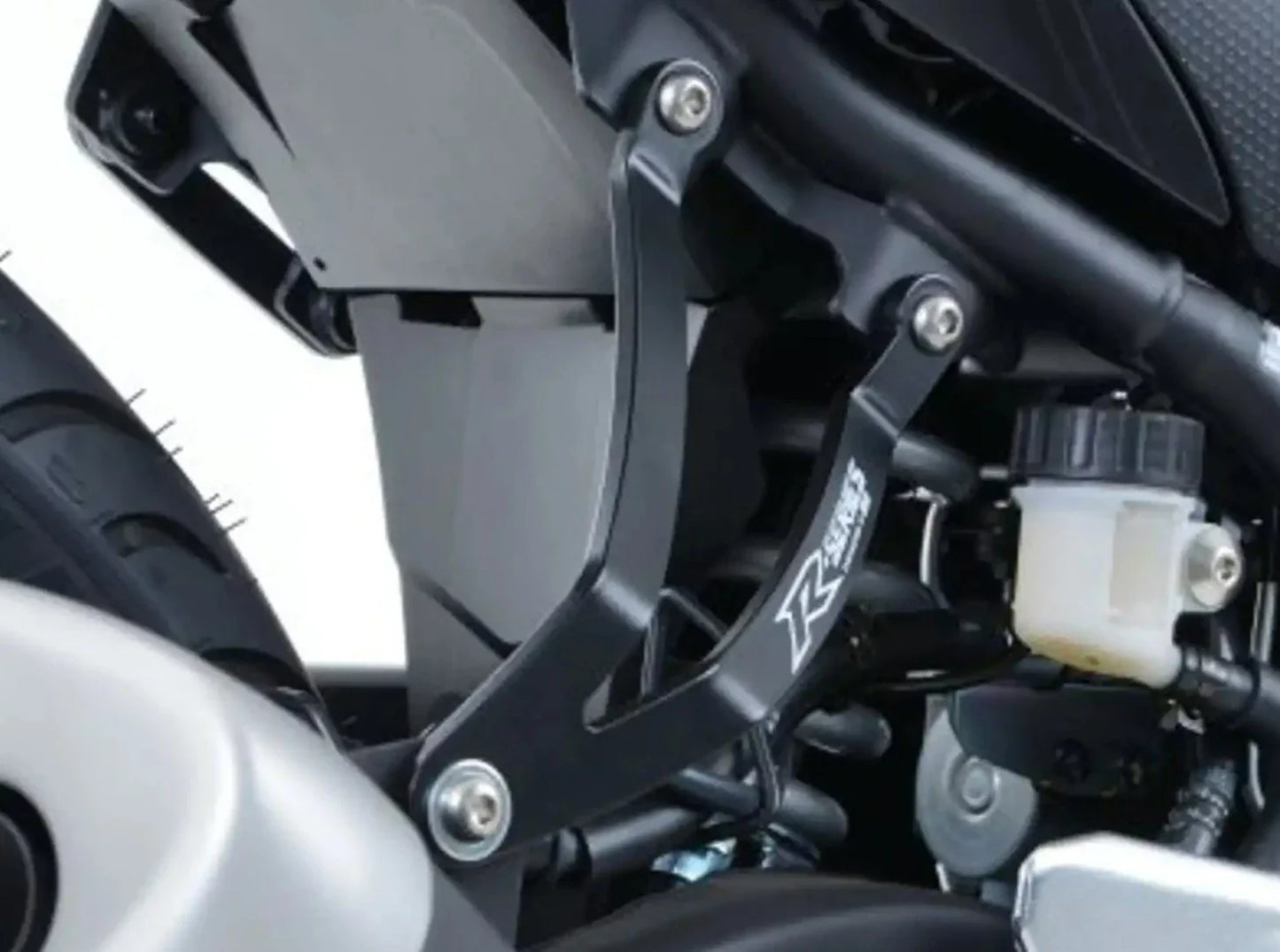 EH0063 - R&G RACING Yamaha YZF-R25 / YZF-R3 Exhaust Hanger & Blanking Plate Kit