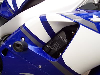 CP0044 - R&G RACING Yamaha YZF-R1 (98/03) Frame Crash Protection Sliders "Classic"