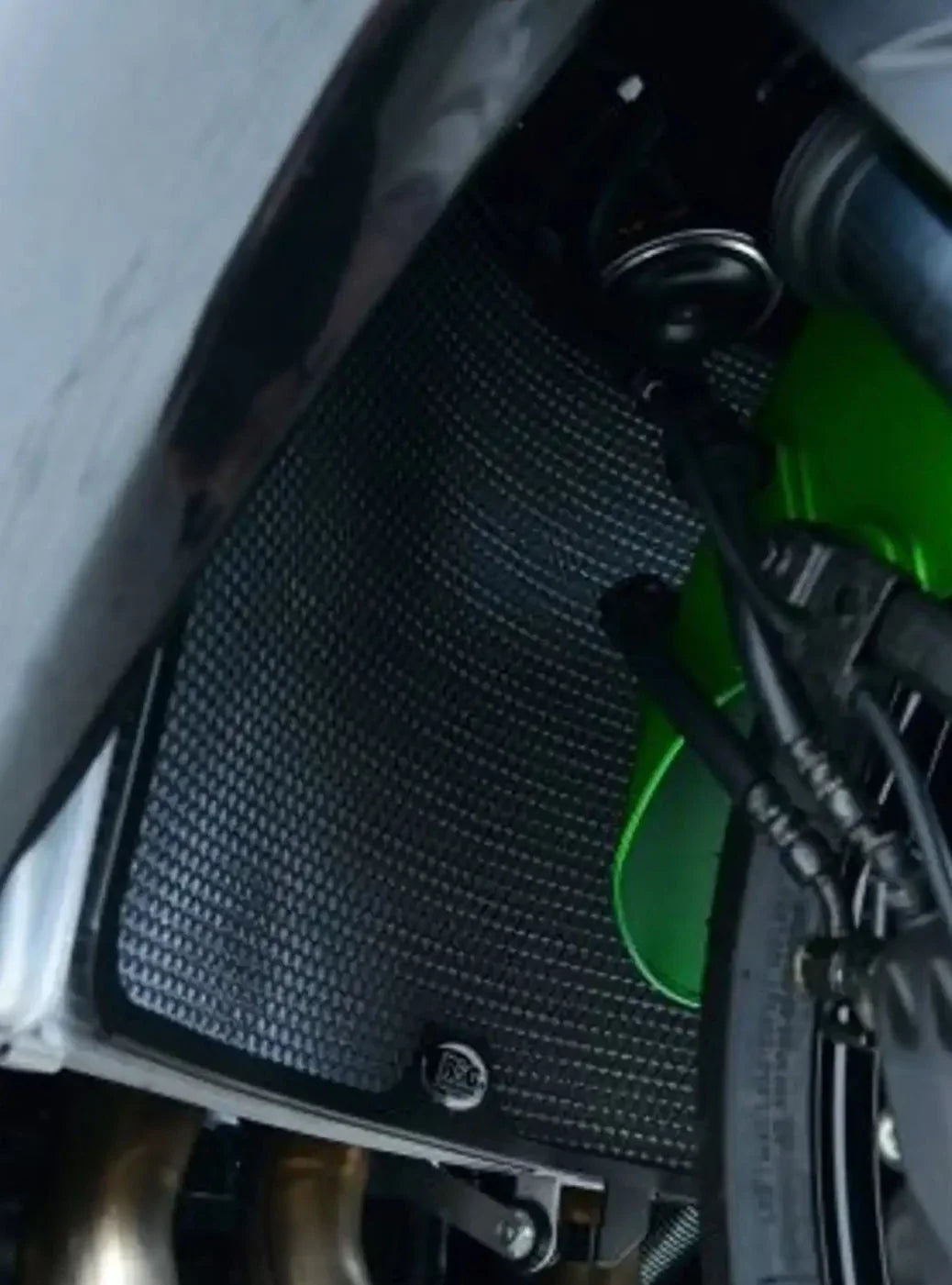 RAD0183 - R&G RACING Kawasaki GTR1400 / ZZR1400 Radiator Guard