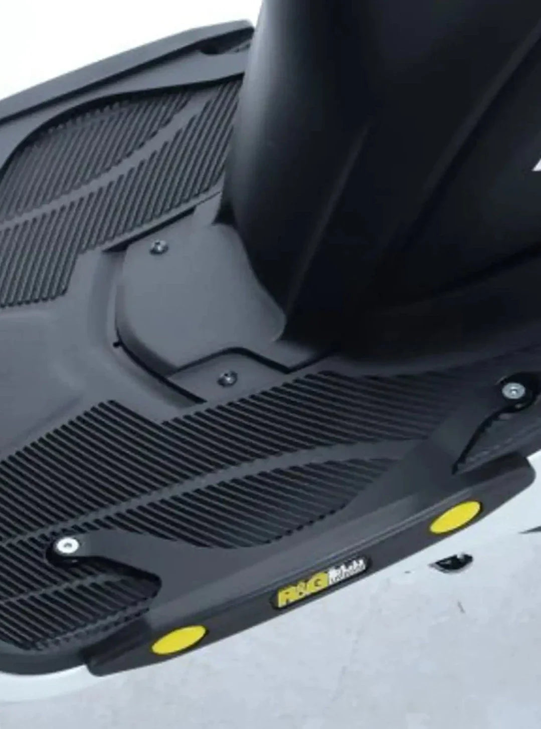 TP0020 - R&G RACING Yamaha Tricity 125 (14/17) Footboard Sliders (racing)