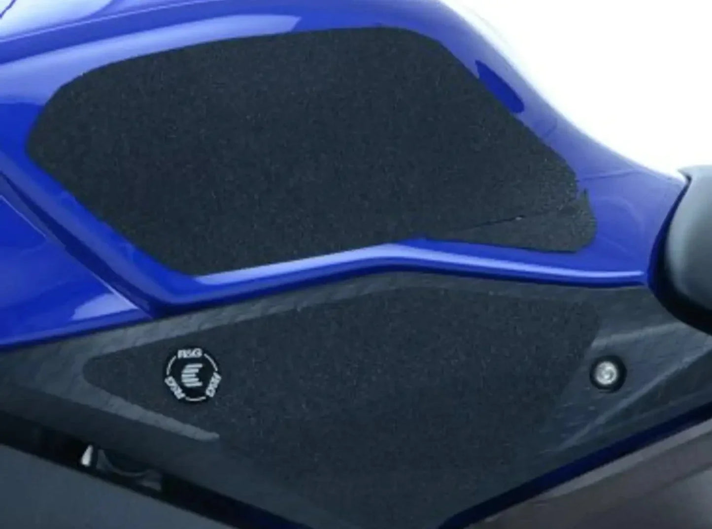 EZRG920 - R&G RACING Yamaha YZF-R1 / R1M (15/19) Fuel Tank Traction Grips