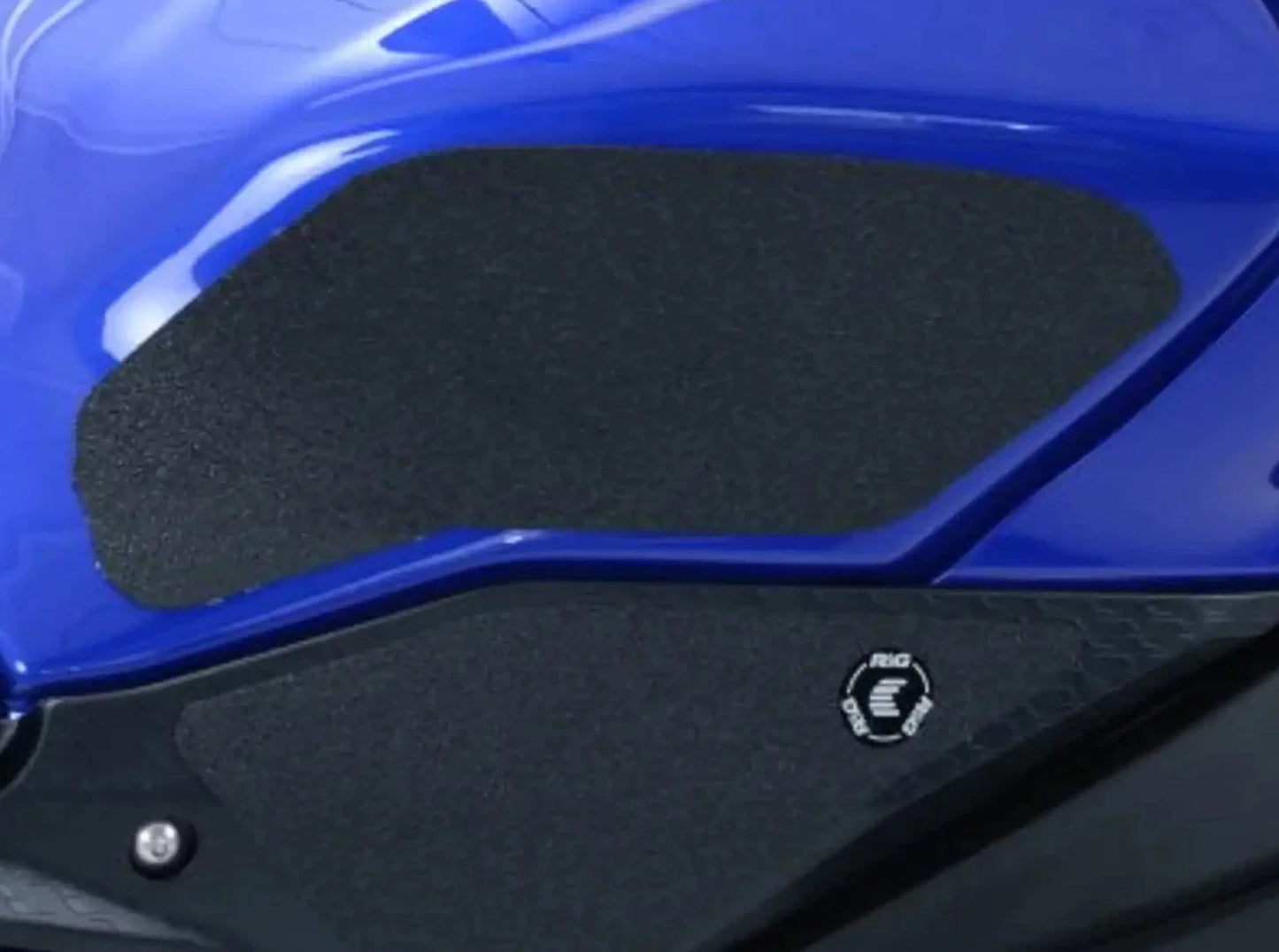 EZRG920 - R&G RACING Yamaha YZF-R1 / R1M (15/19) Fuel Tank Traction Grips