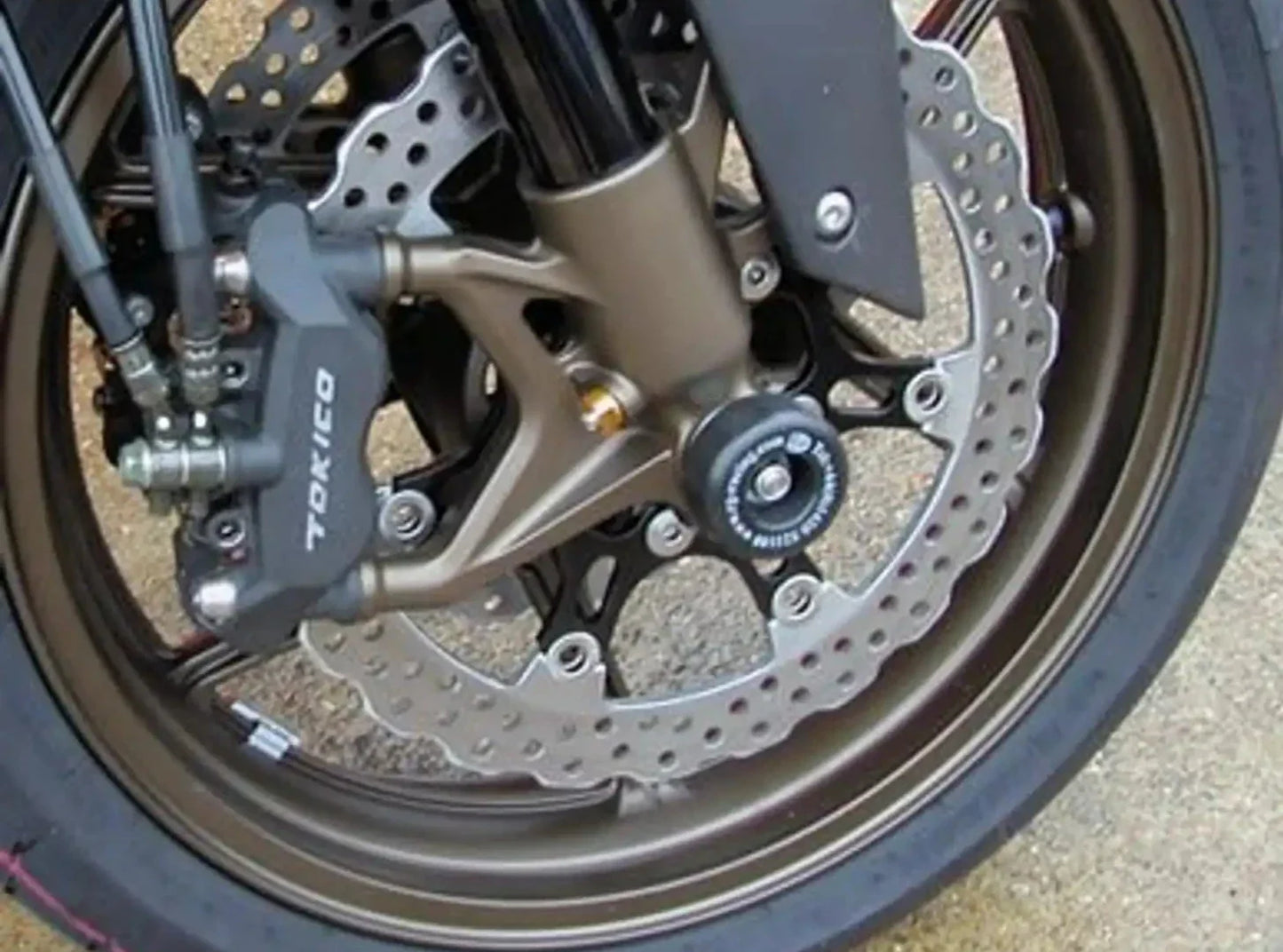 FP0044 - R&G RACING Kawasaki ZX-10R (06/07) Front Wheel Sliders