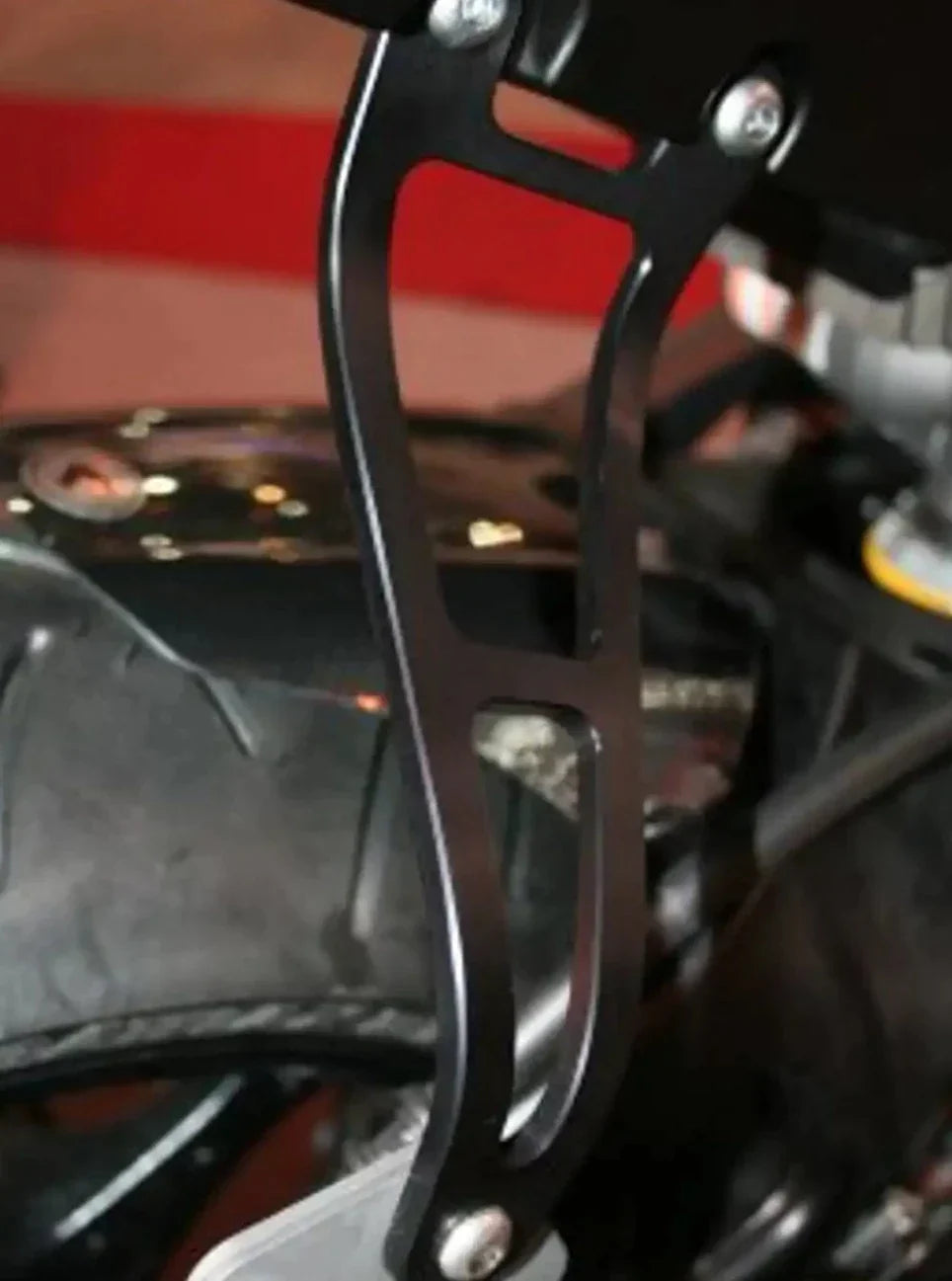 EH0022 - R&G RACING Suzuki GSX-R1000 (05/06) Exhaust Hanger
