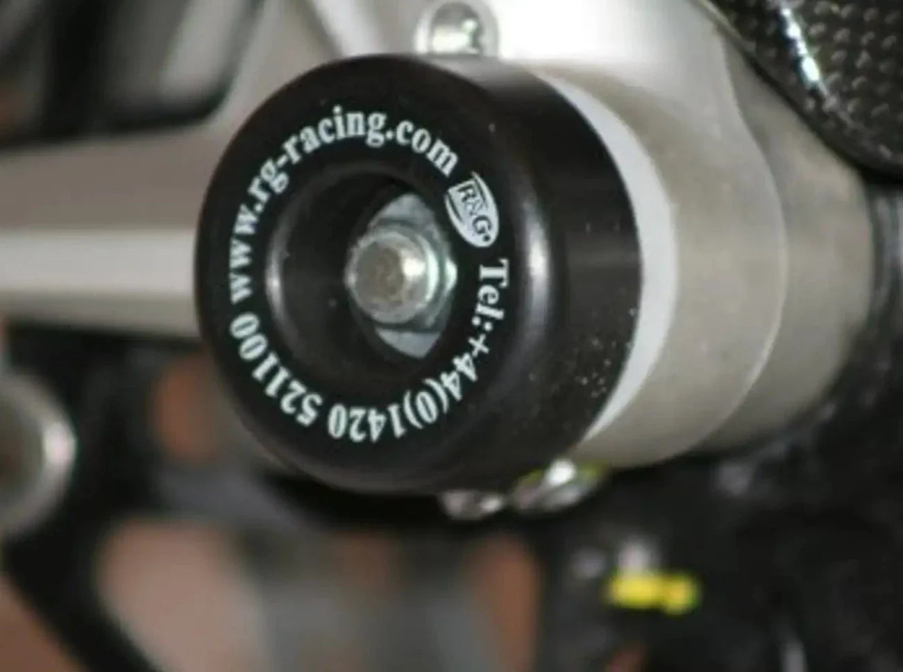 FP0060 - R&G RACING Ducati 848 / 1098 / 1198 / S Front Wheel Sliders