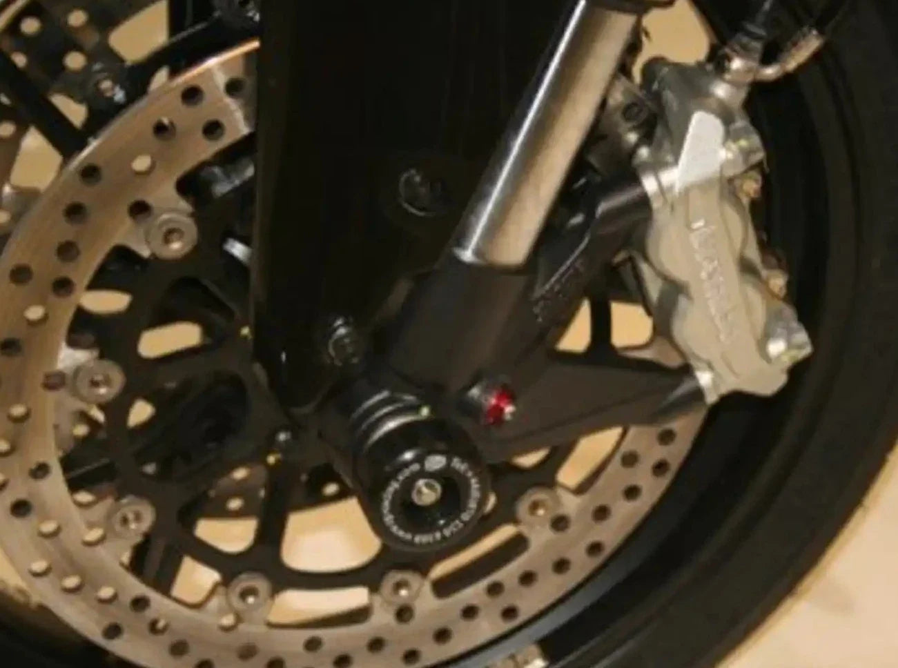 FP0060 - R&G RACING Ducati 848 / 1098 / 1198 / S Front Wheel Sliders