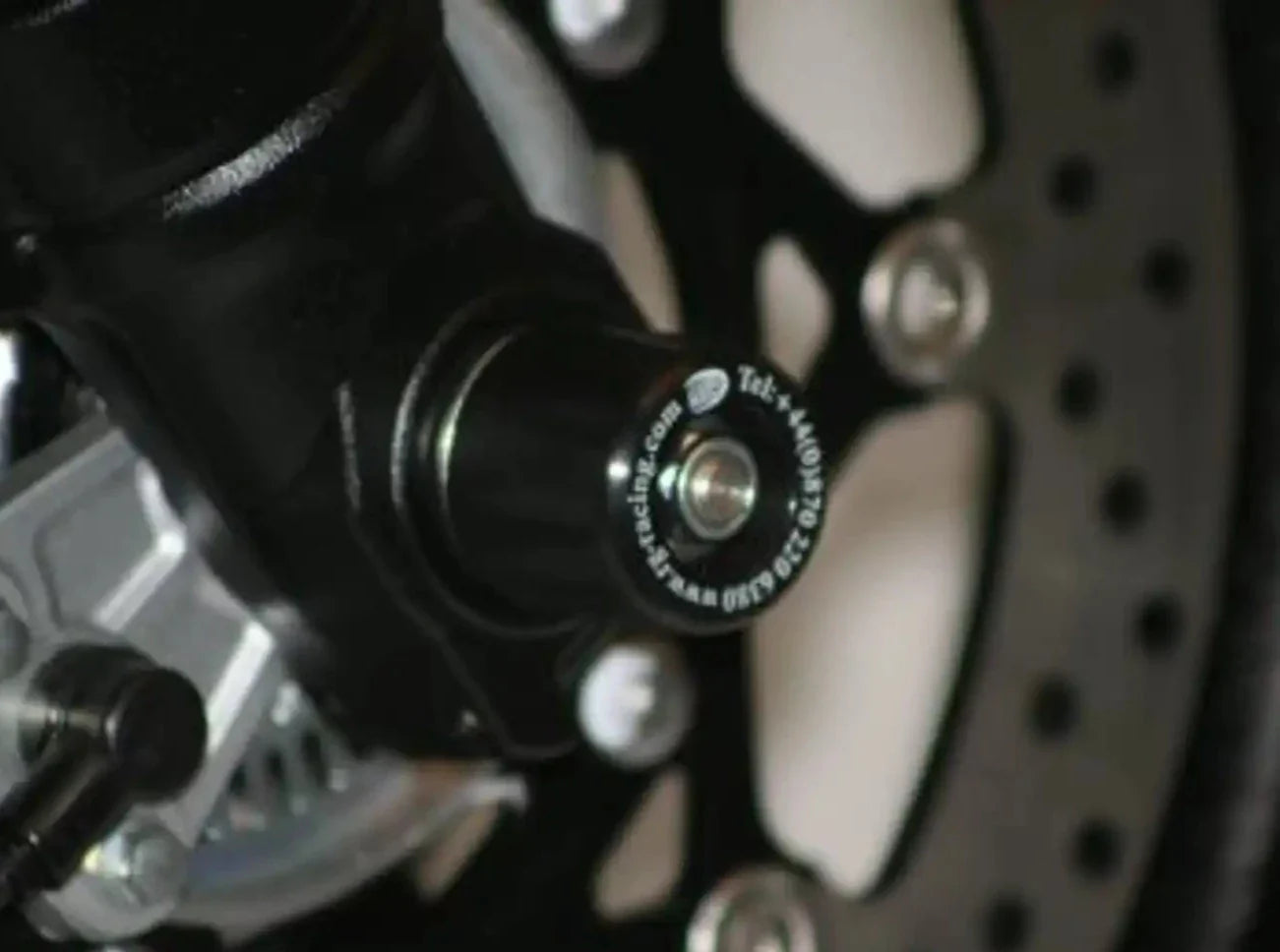 FP0065 - R&G RACING Suzuki GSX1250FA / Bandit Front Wheel Sliders