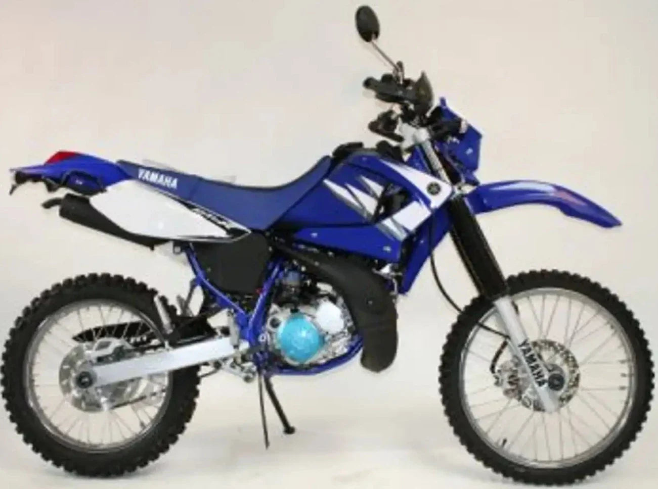 FP0074 - R&G RACING Yamaha DT125R / DT125X Front Wheel Sliders