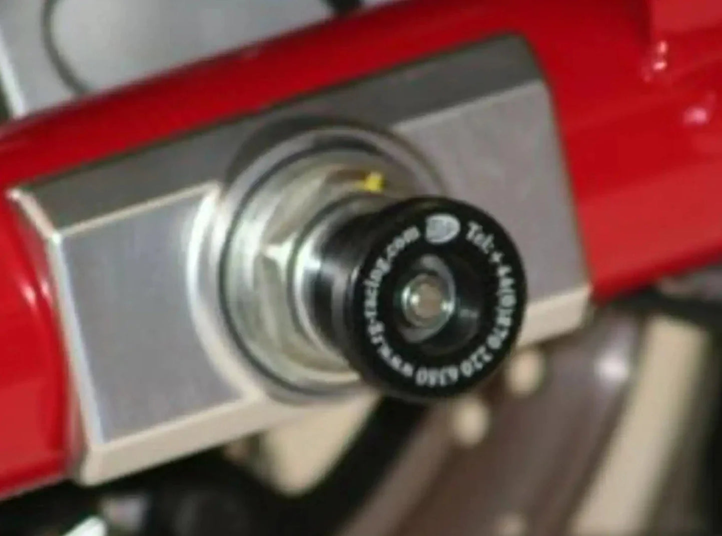SS0022 - R&G RACING Ducati Sport Classic 1000S / MV Agusta Rear Wheel Sliders (paddock stand bobbins)