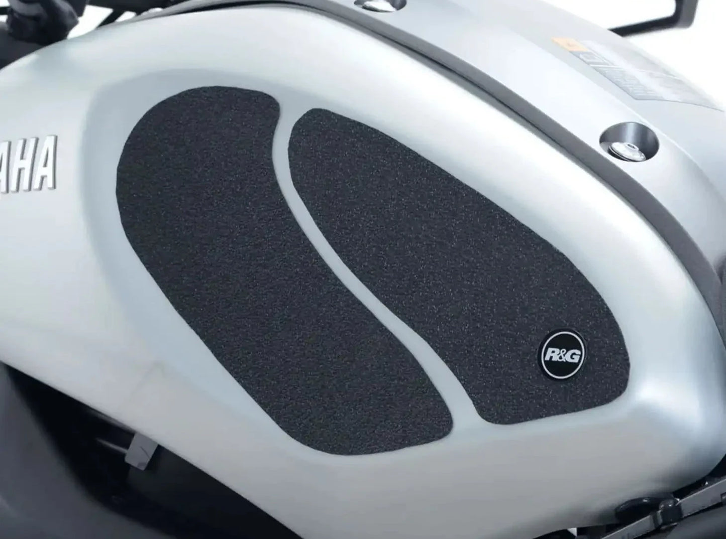 EZRG923 - R&G RACING Yamaha XSR900 (16/21) Fuel Tank Traction Grips