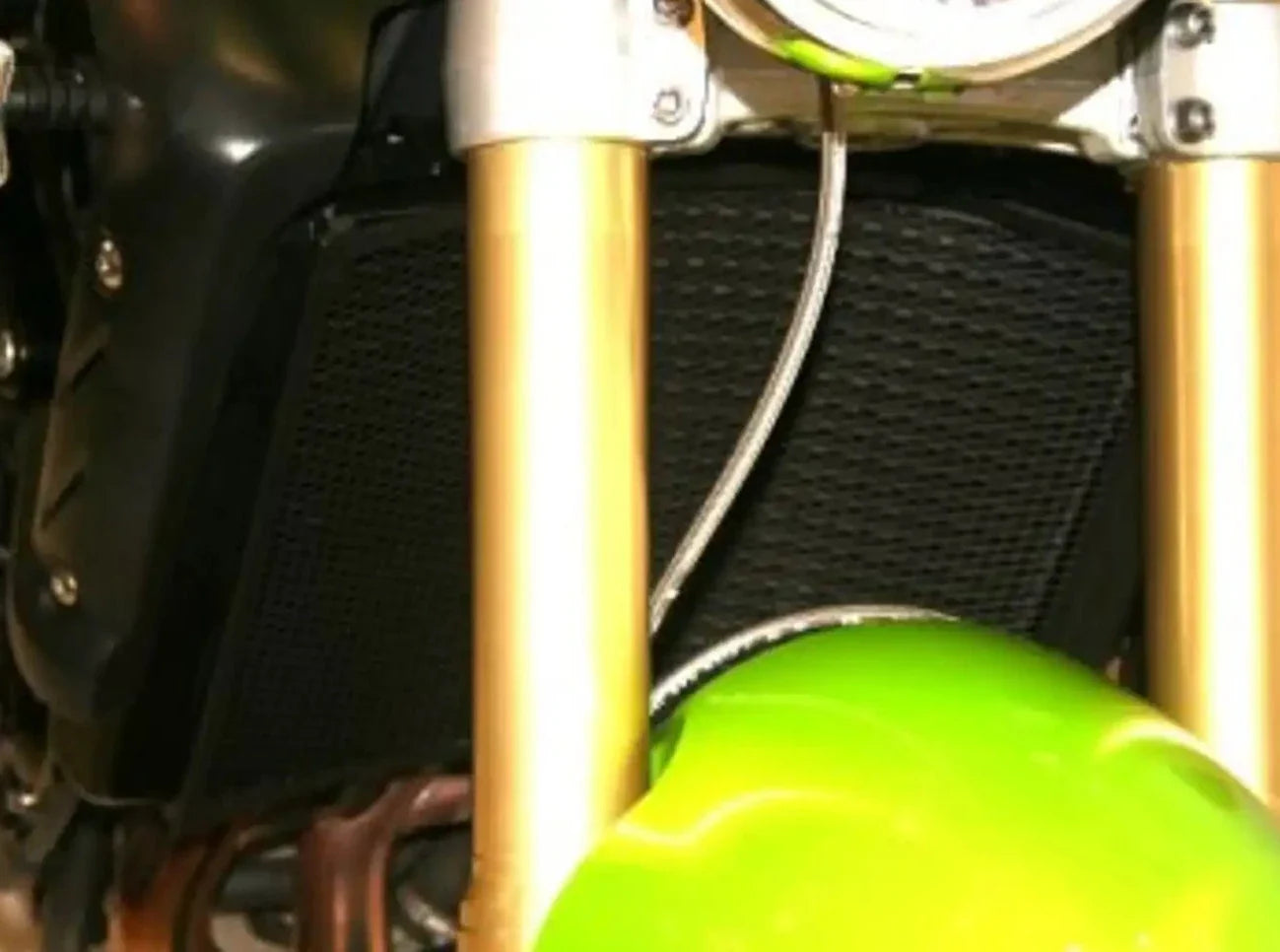 RAD0070 - R&G RACING Triumph Street Triple / R Radiator Guard