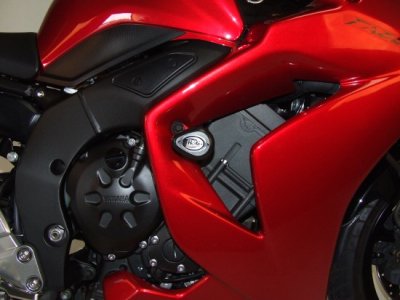 CP0225 - R&G RACING Yamaha FZ1-S Fazer (06/15) Frame Crash Protection Sliders "Aero"