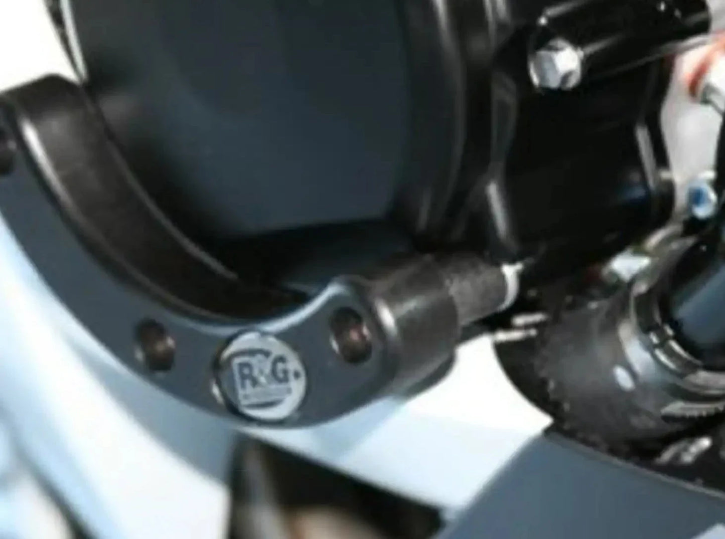 ECS0026 - R&G RACING Suzuki GSX-R600 / R750 (06/10) Engine Case Slider (left)