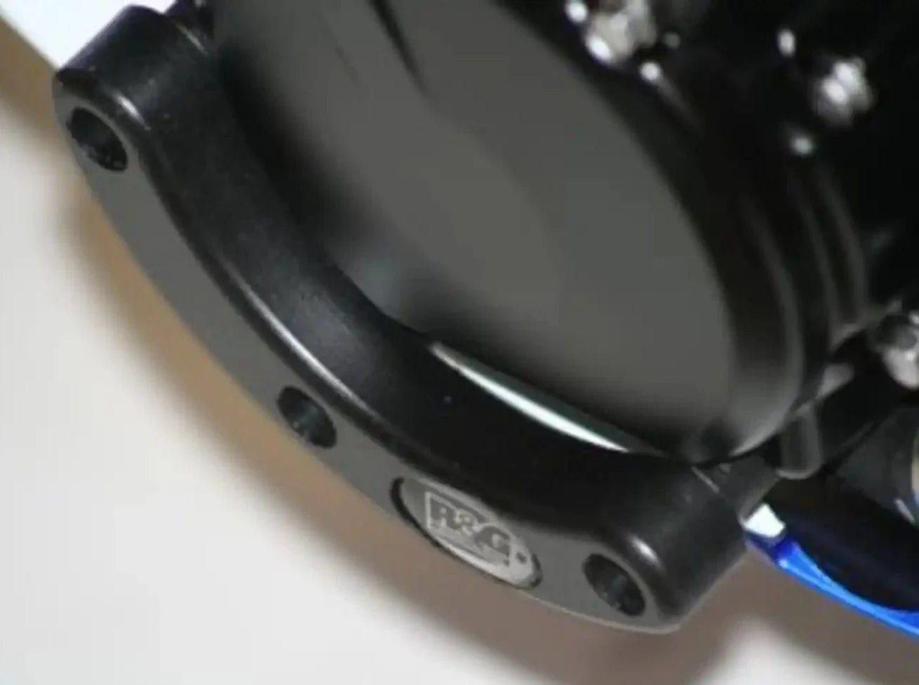 ECS0026 - R&G RACING Suzuki GSX-R600 / R750 (06/10) Engine Case Slider (left)