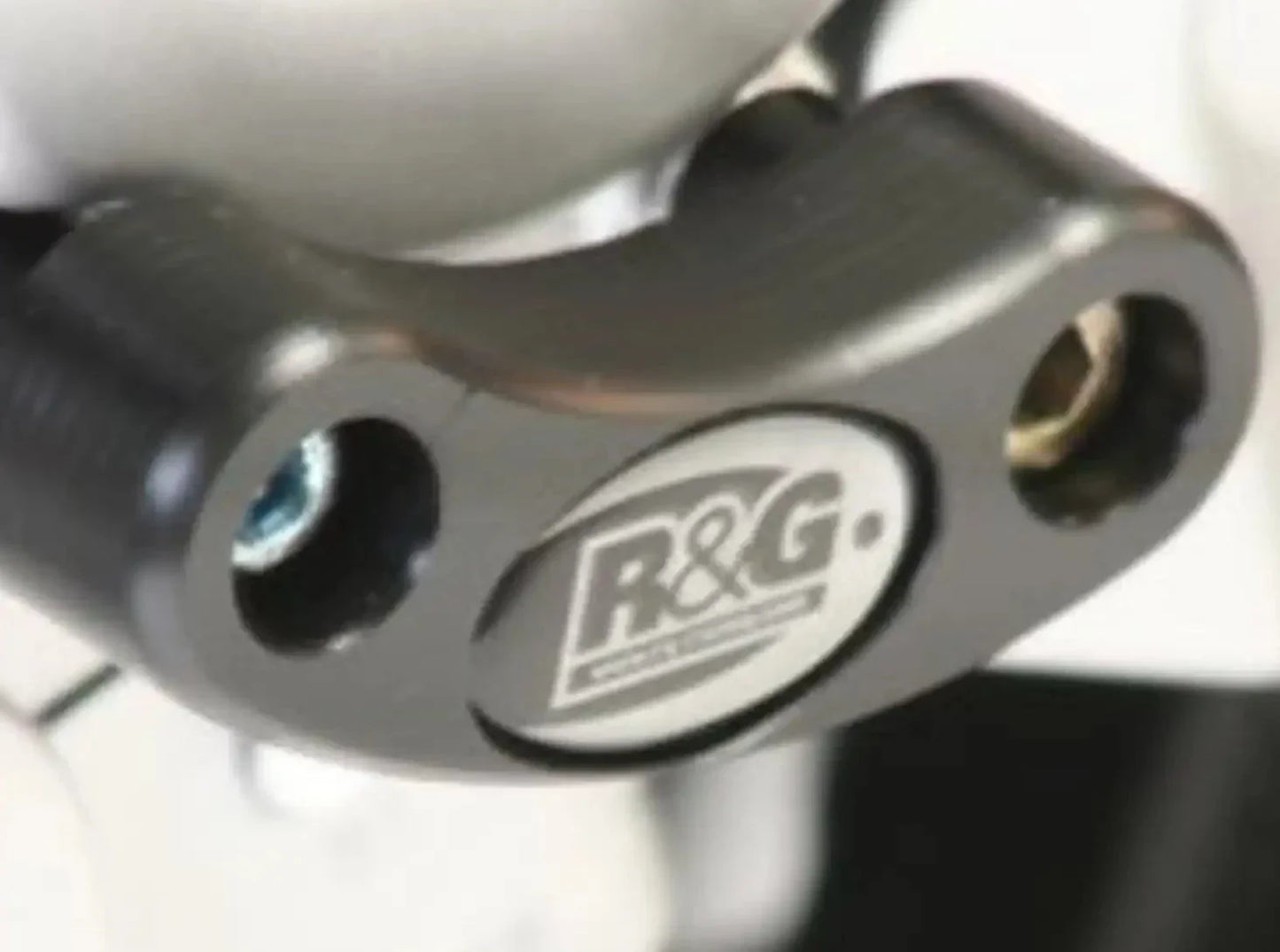ECS0037 - R&G RACING Yamaha FZ1N / S / FZ8 Engine Case Slider (left)
