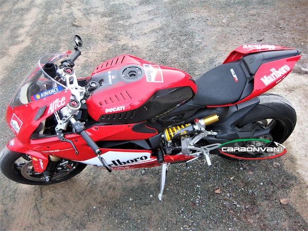 CARBONVANI Ducati Panigale (12/19) Carbon Fuel Tank Cover (Ullberg version)