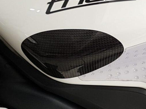 CARBON2RACE Triumph Daytona 675/R (13/17) Carbon Tank Sliders