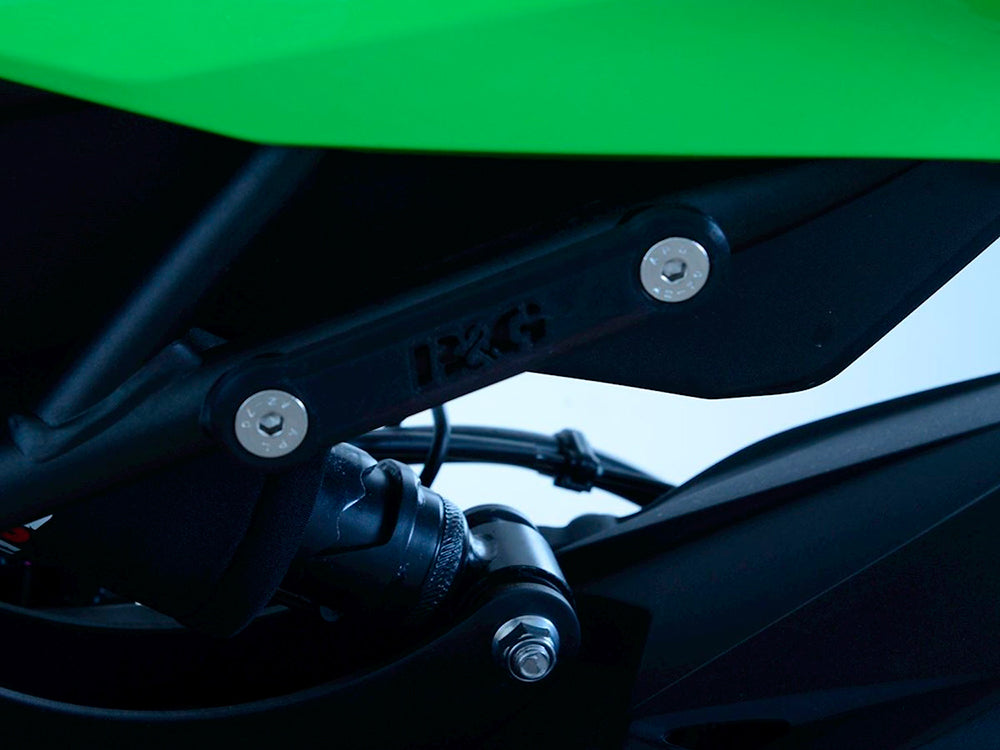 BLP0112 - R&G RACING Kawasaki / Suzuki Footrest Blanking Plates