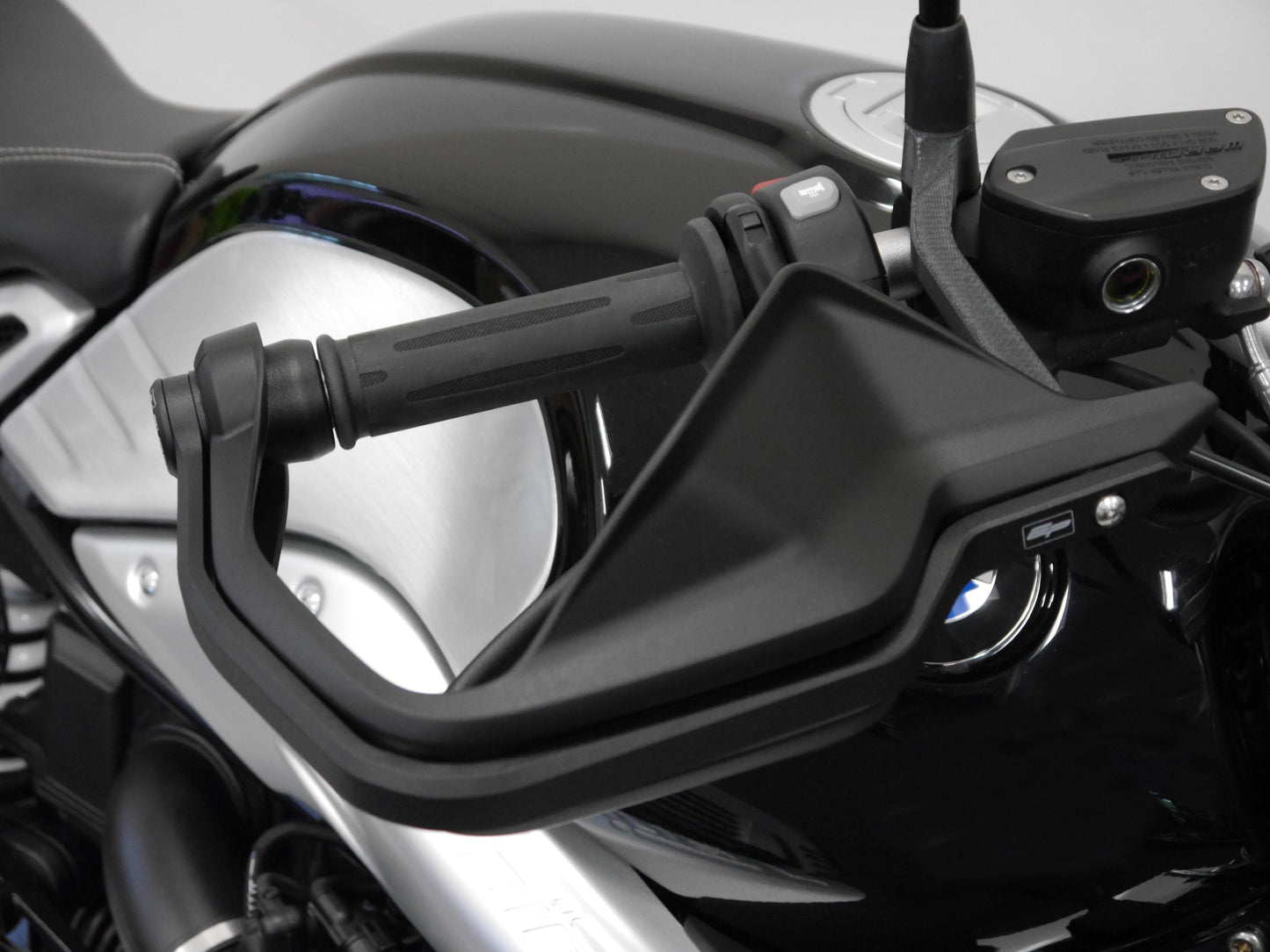 EVOTECH BMW F900R / F900XR Handguards Protection