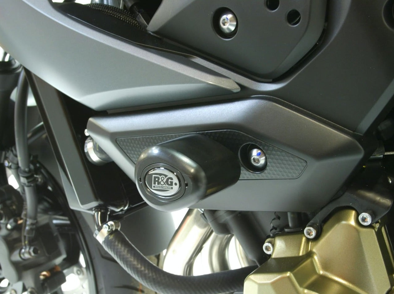 CP0246 - R&G RACING Yamaha XJ6 Diversion (09/17) Frame Crash Protection Sliders "Aero"