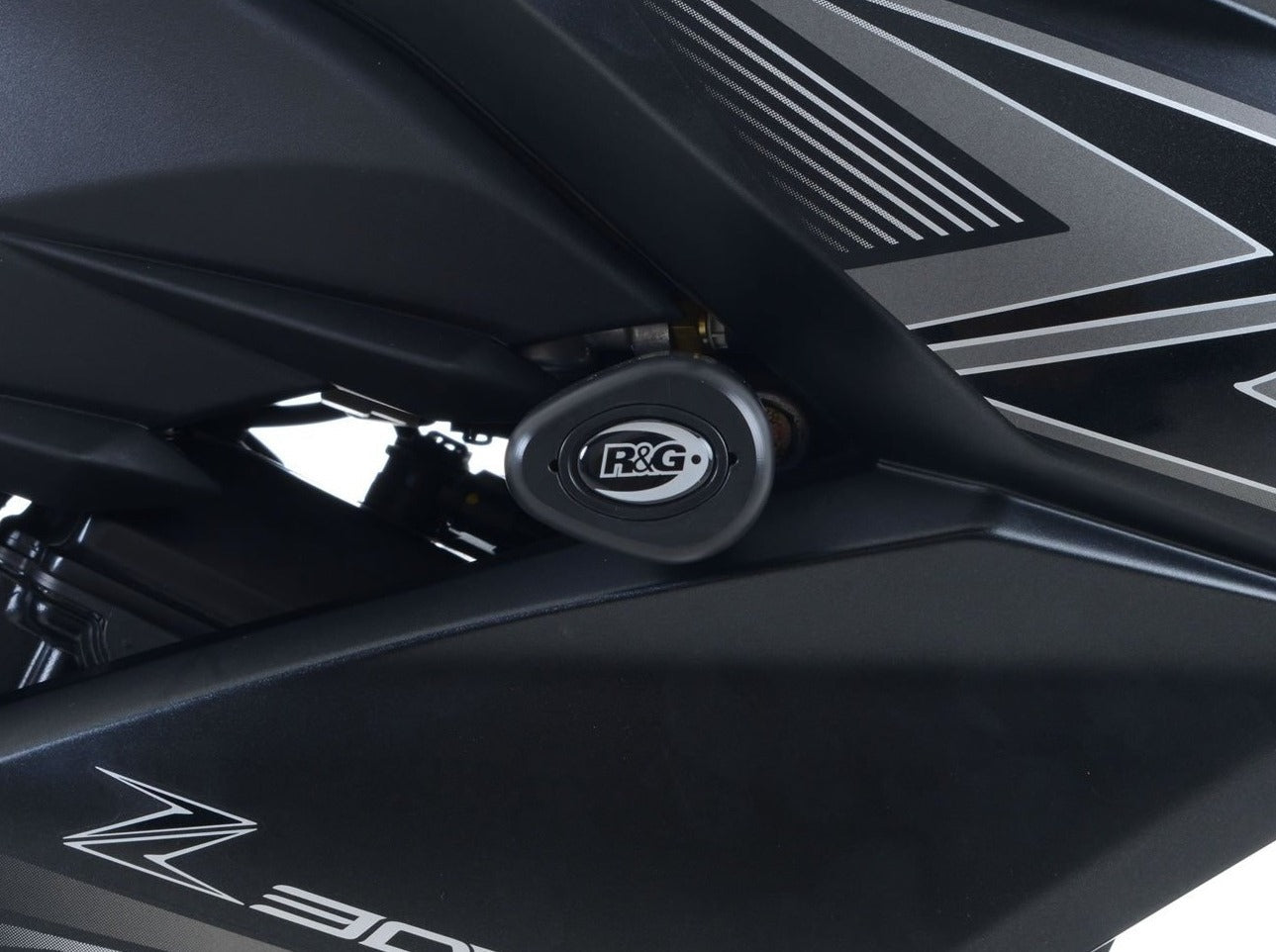 CP0402 - R&G RACING Kawasaki Z250 / Z300 Frame Crash Protection Sliders "Aero"