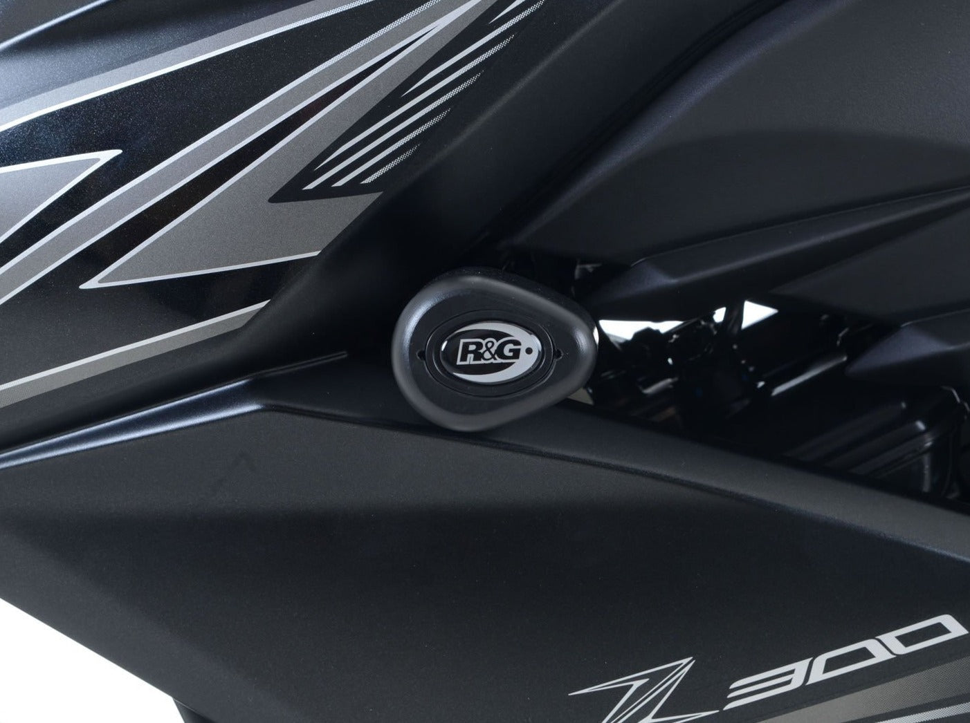 CP0402 - R&G RACING Kawasaki Z250 / Z300 Frame Crash Protection Sliders "Aero"