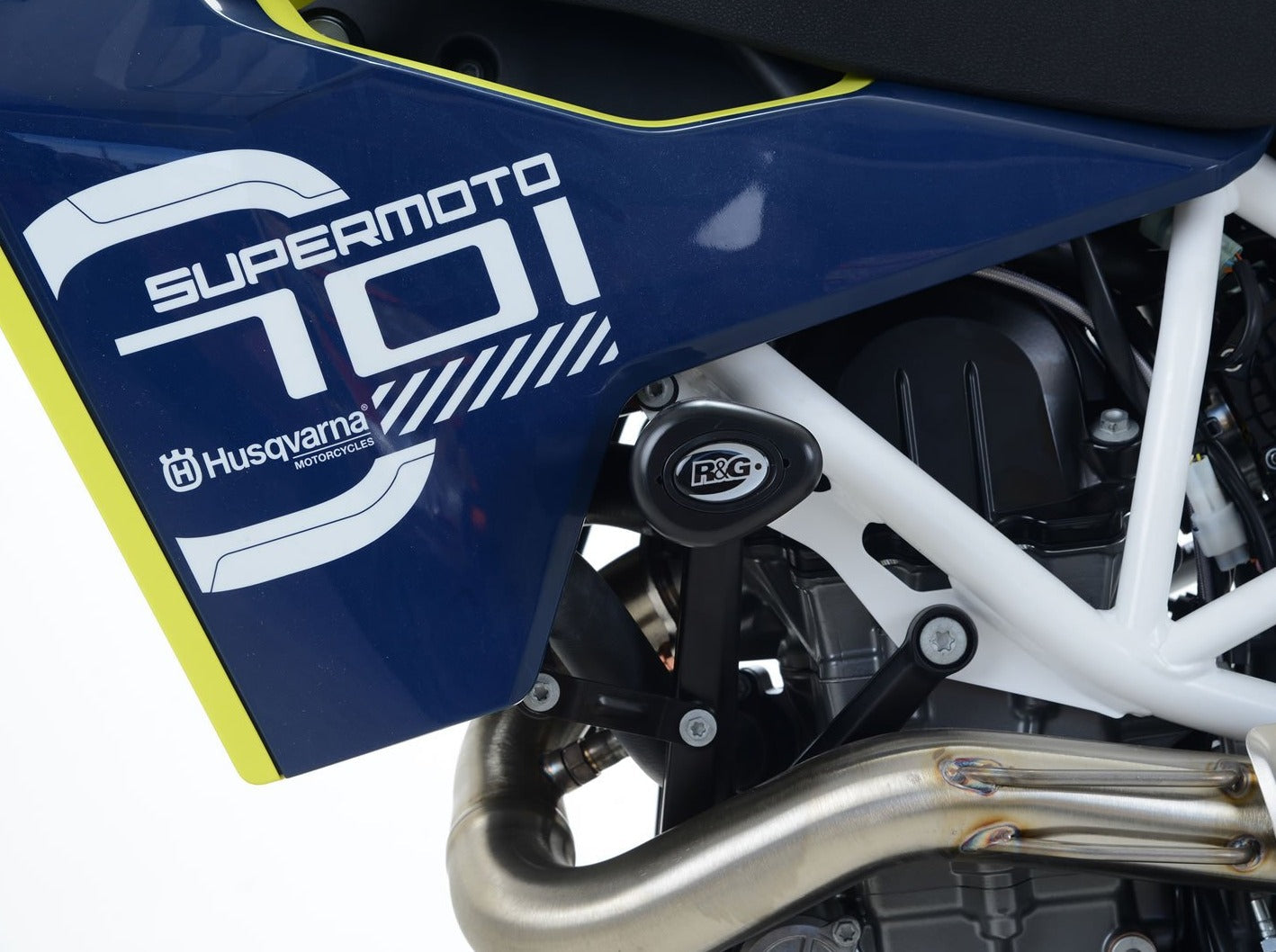 CP0404 - R&G RACING KTM 690 SMC R / Husqvarna 701 Frame Crash Protection Sliders "Aero"