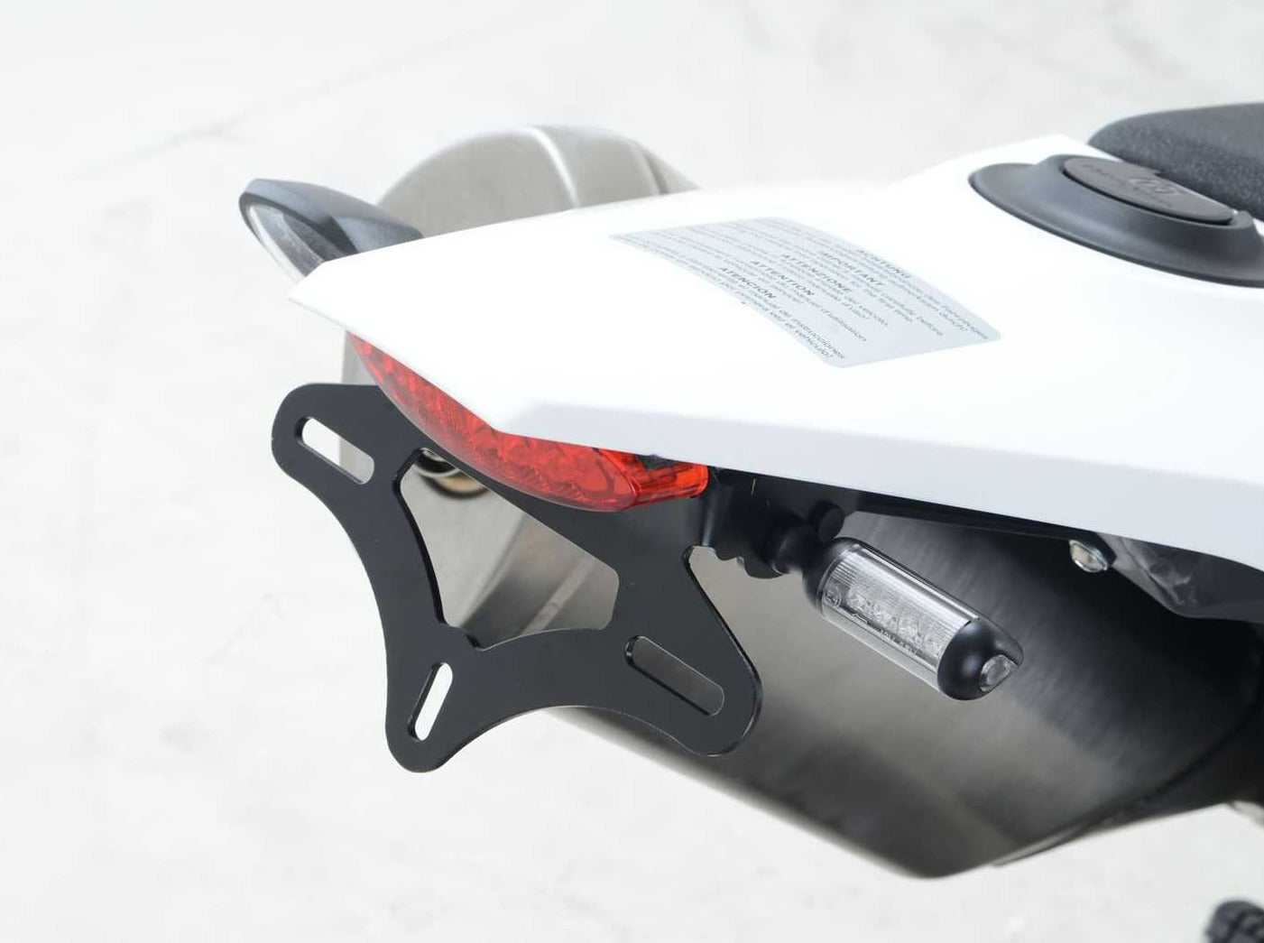 LP0196 - R&G RACING Husqvarna 701 Supermoto / Enduro (16/21) Tail Tidy