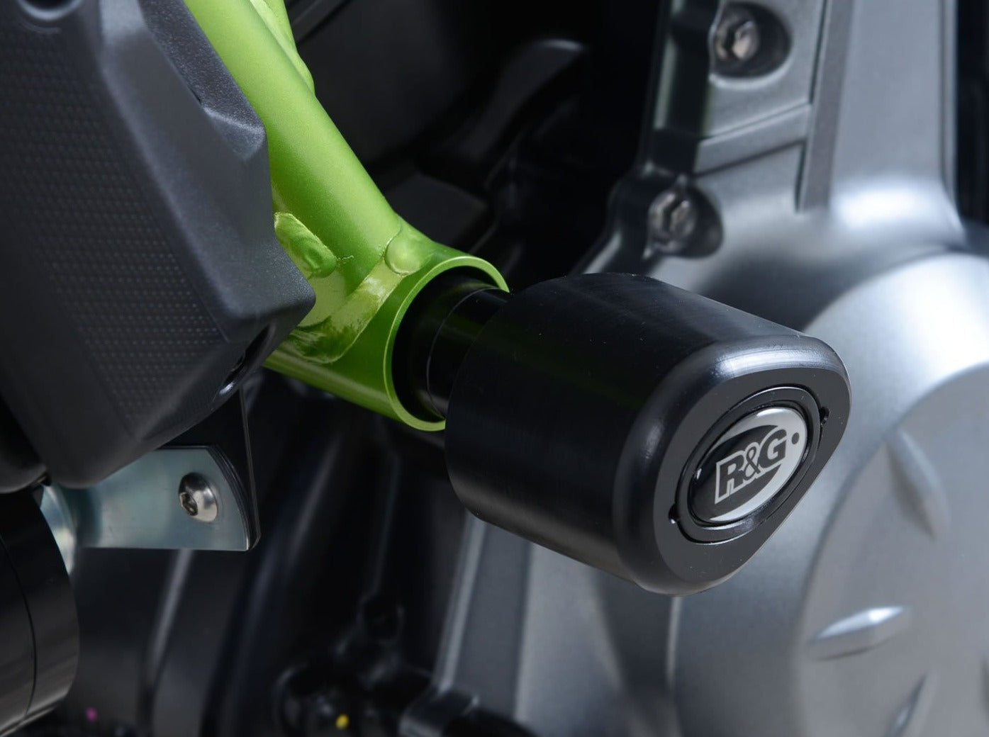 CP0416 - R&G RACING Kawasaki Ninja 650 / Z650 Frame Crash Protection Sliders "Aero"