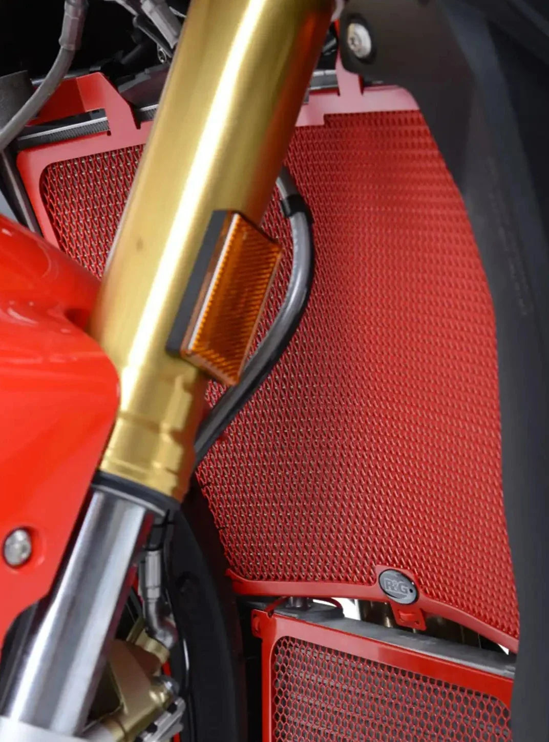 RAD0215 - R&G RACING BMW S1000R (17/20) Radiator Guard