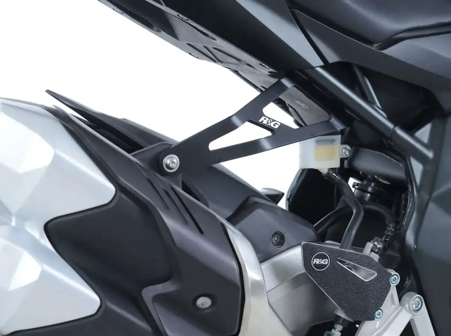 EH0075 - R&G RACING Honda CBR250RR (17/20) Exhaust Hanger