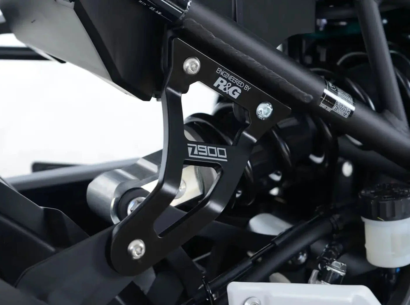 EH0074 - R&G RACING Kawasaki Z900 (2017+) Exhaust Hanger & Blanking Plate Kit