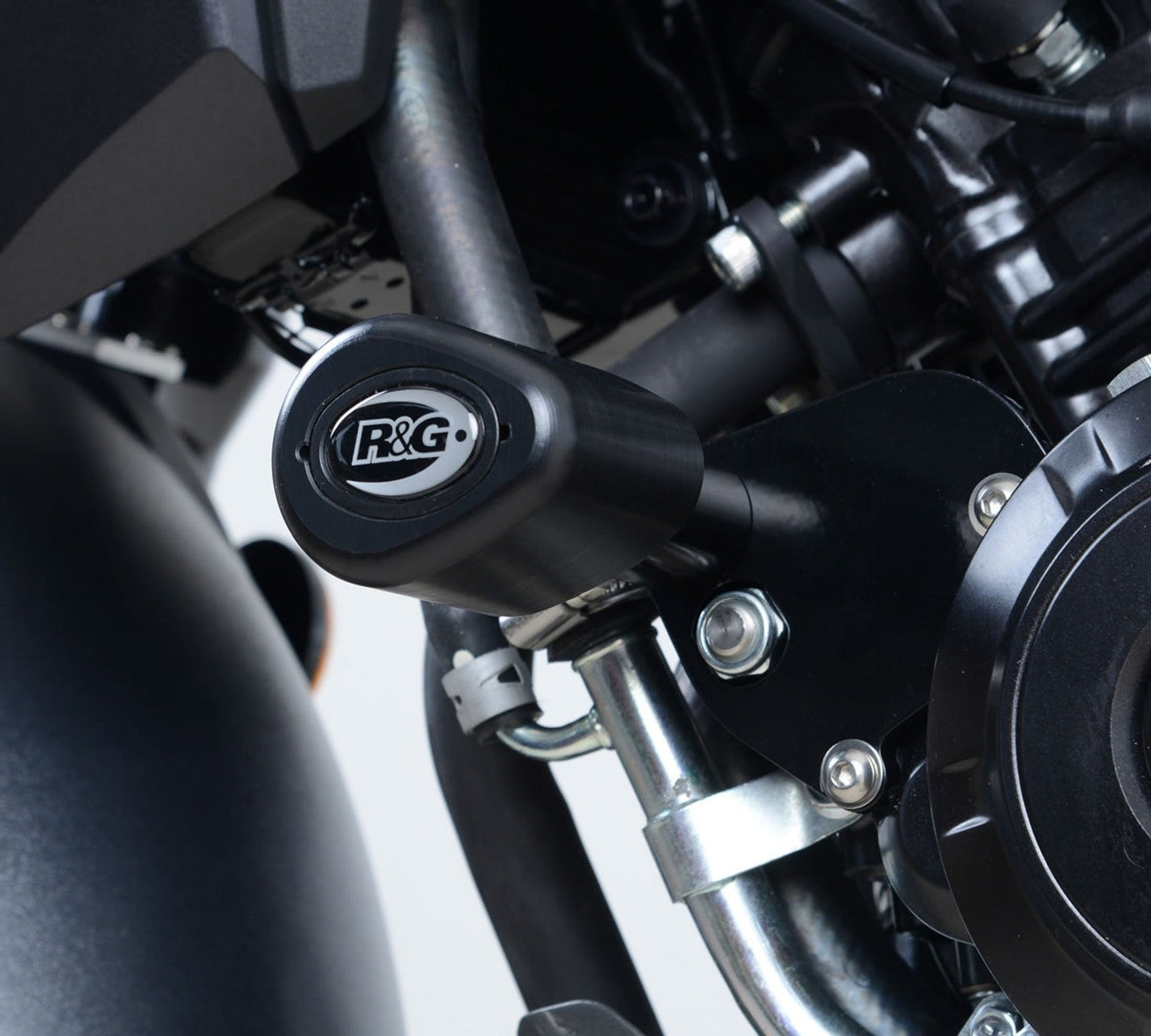 CP0435 - R&G RACING Suzuki V-Strom 250 / GSX250R (17/20) Frame Crash Protection Sliders "Aero"