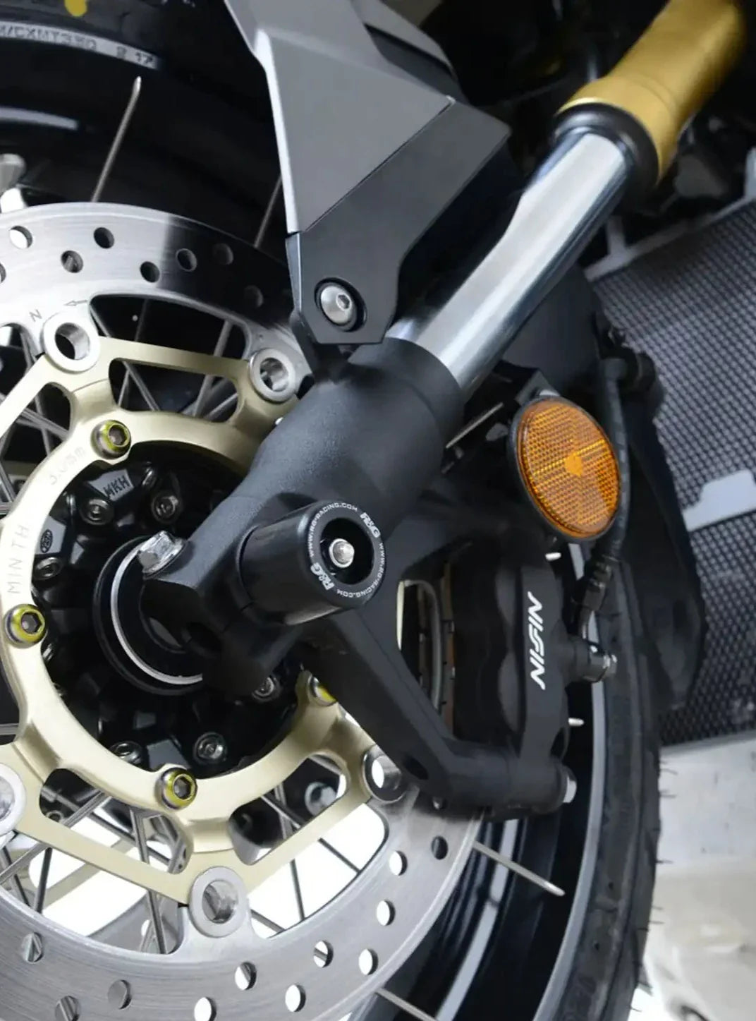 FP0200 - R&G RACING Honda X-ADV 750 (2017+)  Front Wheel Sliders