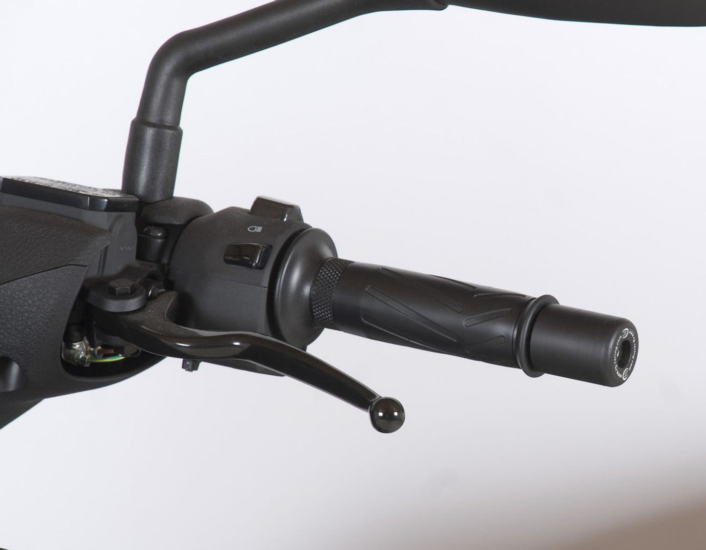 BE0066 - R&G RACING Yamaha X-MAX 125/250/Sport Handlebar End Sliders