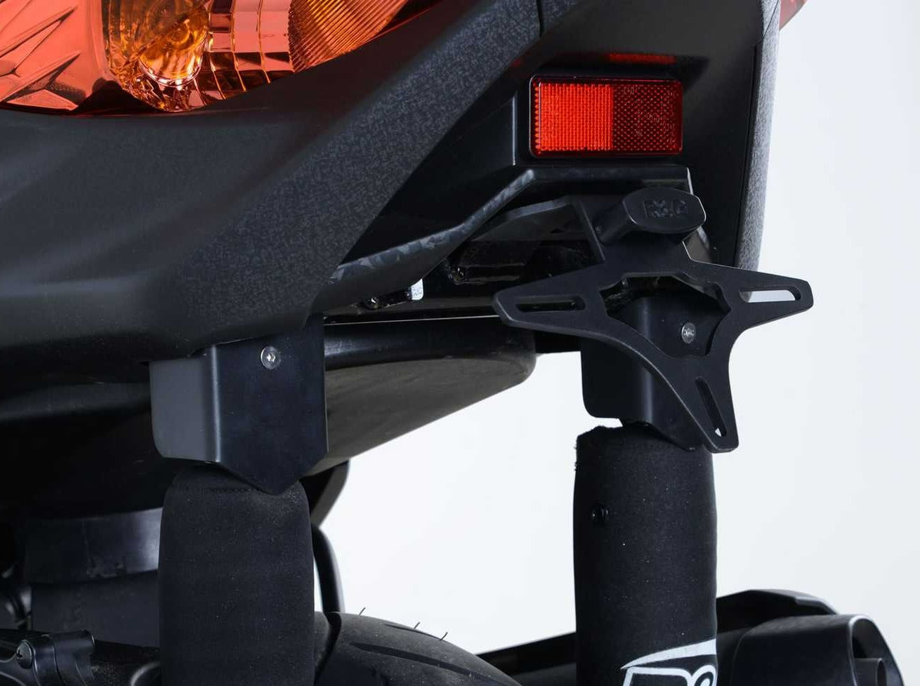 LP0236 - R&G RACING Yamaha X-Max 300 / X-MAX 125 Tail Tidy