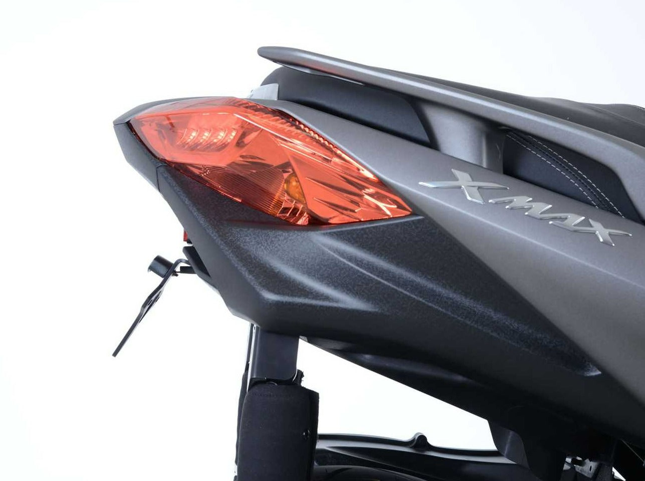 LP0236 - R&G RACING Yamaha X-Max 300 / X-MAX 125 Tail Tidy
