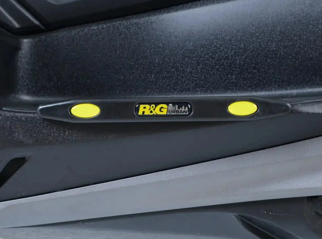 TP0025 - R&G RACING Yamaha X-MAX 300 (2017+) Footboard Sliders (racing)