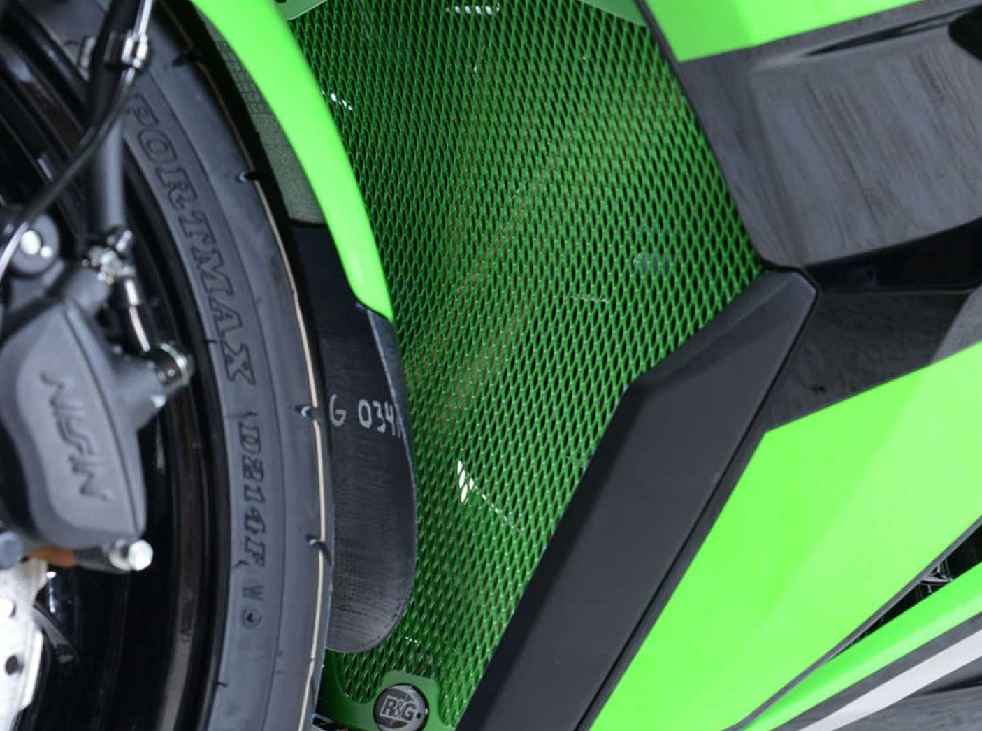 DG0023 - R&G RACING Kawasaki Ninja 650 (2017+) Downpipe Grill