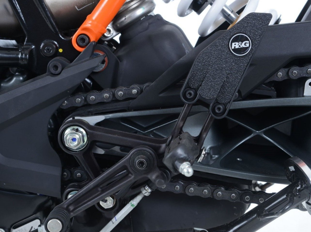 EZBG501 - R&G RACING KTM 125 / 200 Duke Heel Guard Kit