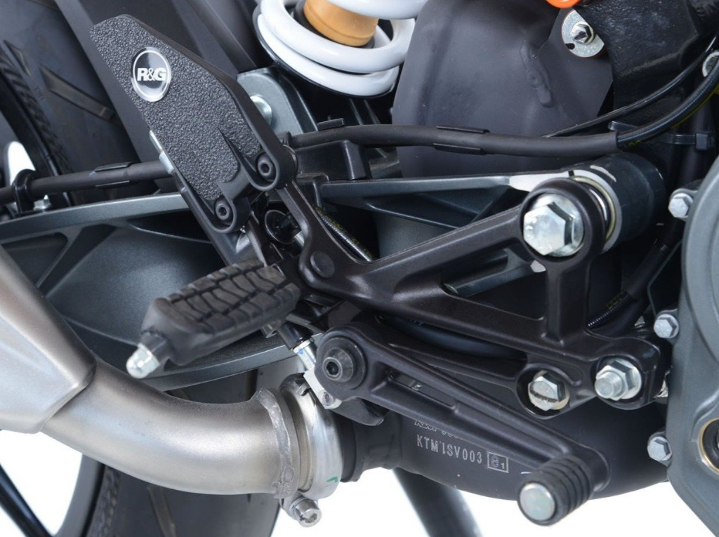 EZBG501 - R&G RACING KTM 125 / 200 Duke Heel Guard Kit