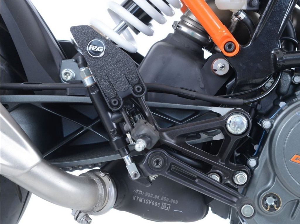 EZBG501 - R&G RACING KTM 125 / 200 Duke Heel Guard Kit