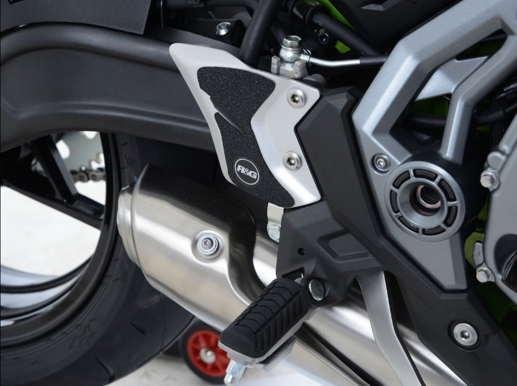 EZBG407 - R&G RACING Kawasaki Z650 / Ninja 650 (2017+) Heel Guard Kit