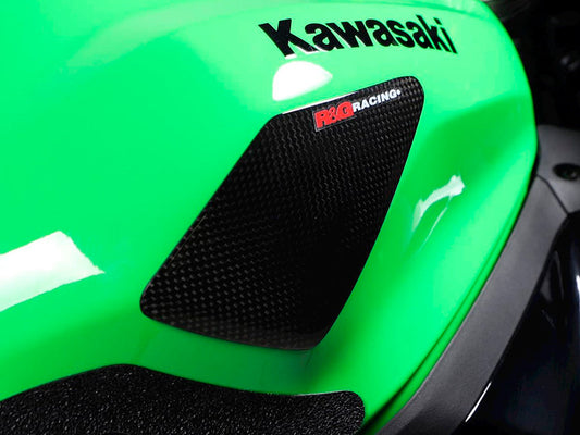 TS0061 - R&G RACING Kawasaki ZX-25R (2020+) Carbon Fuel Tank Protection Sliders