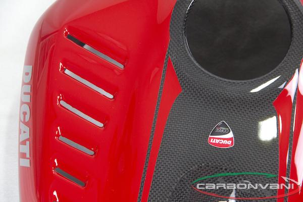 CARBONVANI Ducati Panigale (12/19) Carbon Fuel Tank Cover (Ullberg version)
