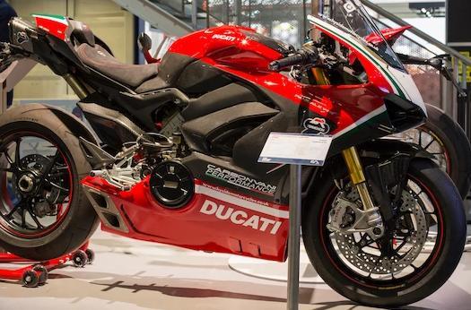 CARBONVANI Ducati Panigale V4 / V4S Full Carbon Fairing Set (8 parts; Tricolor version)