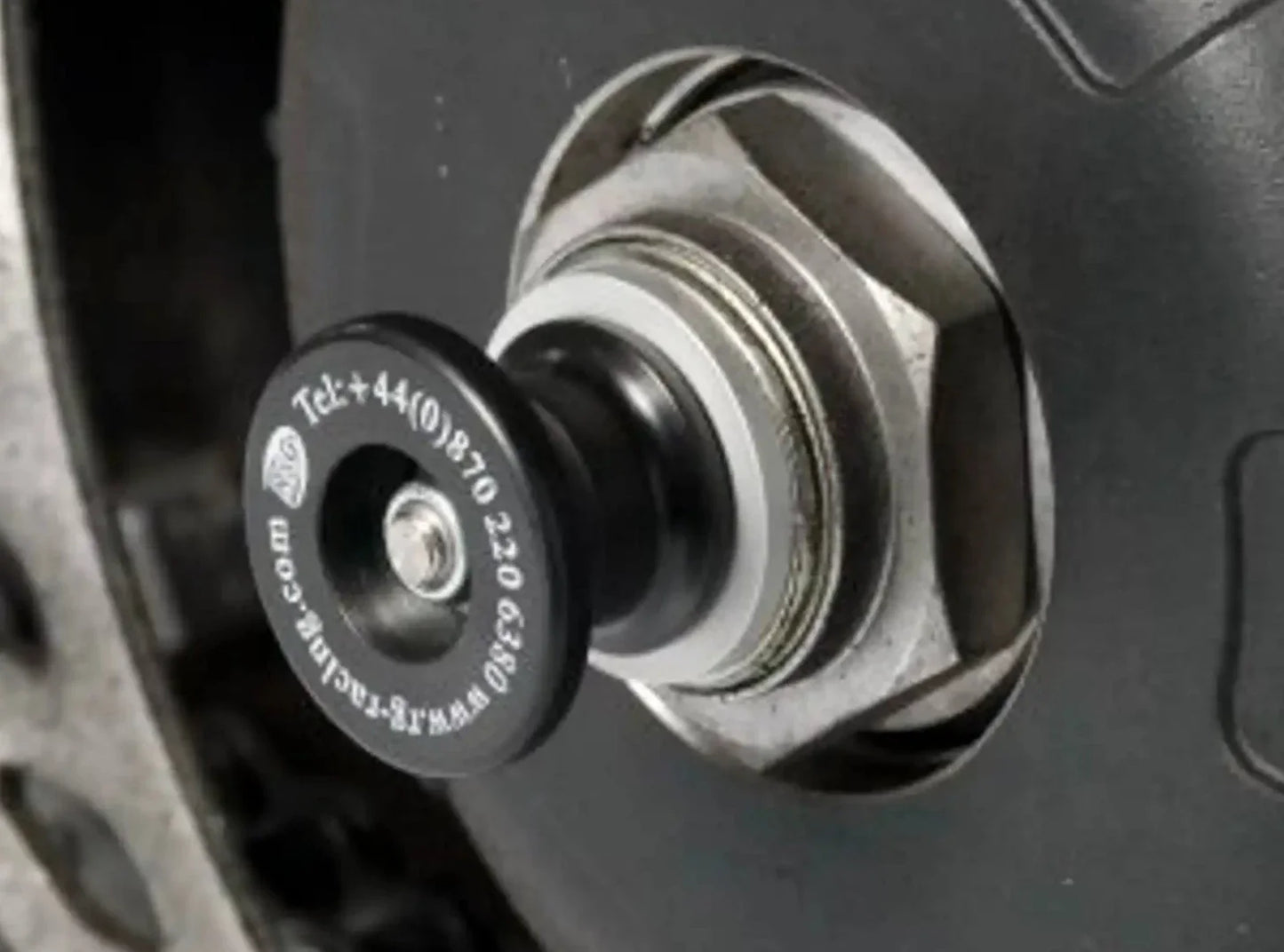 SS0031 - R&G RACING Triumph Sprint GT (10/18) Rear Wheel Sliders (paddock stand bobbins)