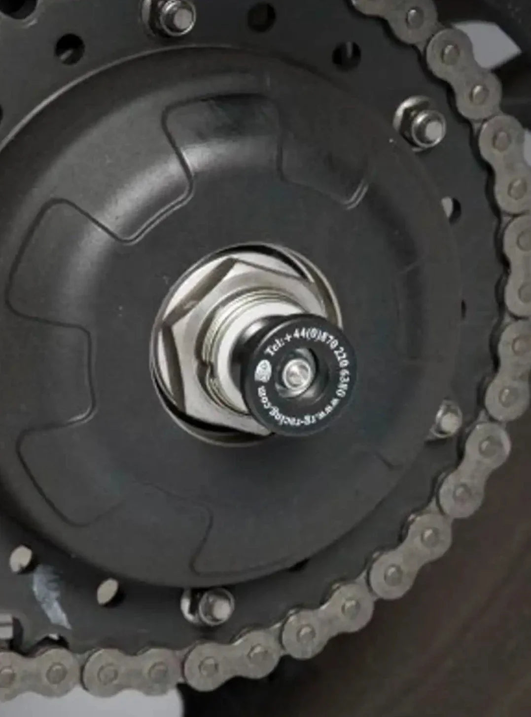 SS0031 - R&G RACING Triumph Sprint GT (10/18) Rear Wheel Sliders (paddock stand bobbins)