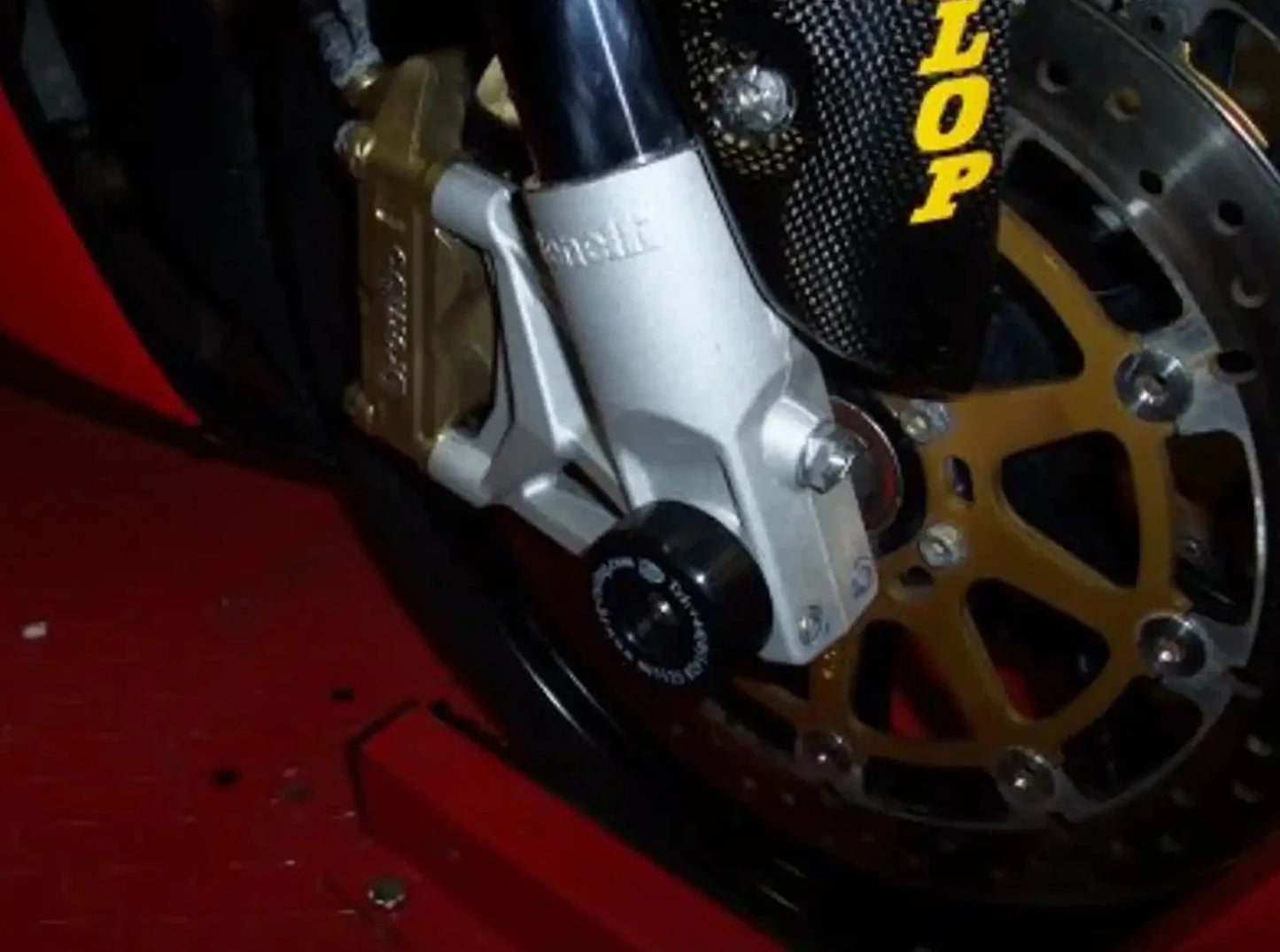 FP0034 - R&G RACING Benelli Tornado RS / TNT / Tre K Front Wheel Sliders